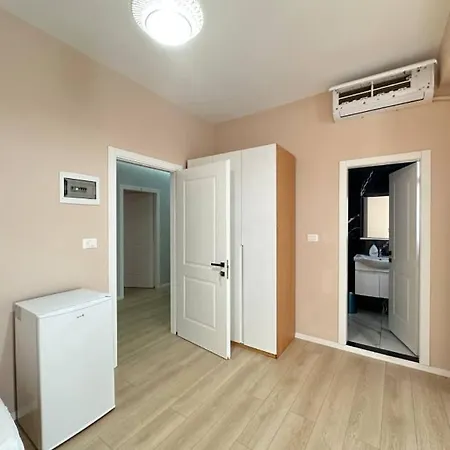 Apartamentet Me Te Mira Ne *